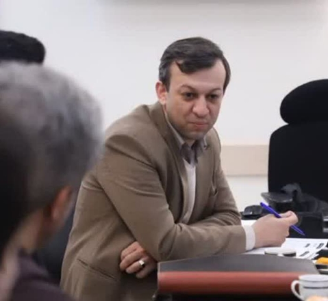 اعطای عنوان برتر به طرح مقررات و قوانین اعضای هیات علمی دانشگاه علوم پزشکی همدان 